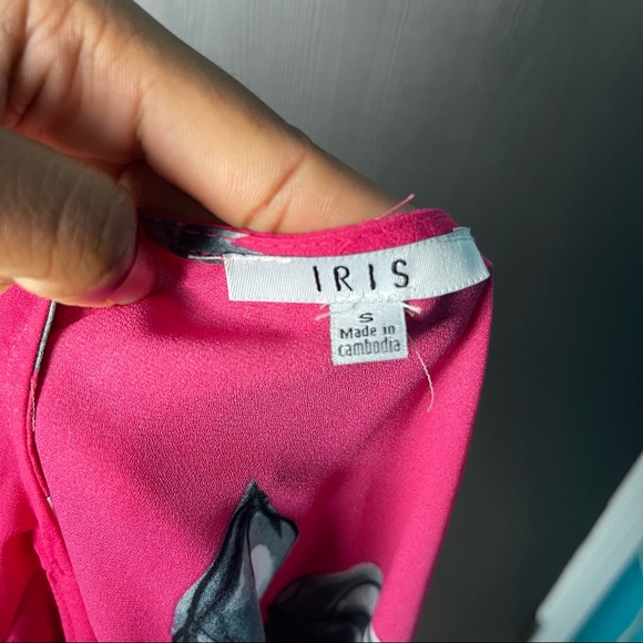 Iris Pink Floral V-Neck Wrap Dress, size S - Picture 6 of 6